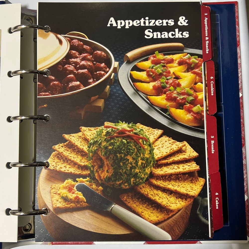 Better Homes And Garden New Cookbook 1989 5 Ring Bound Edition Recipes Charts - Picture 7 of 8